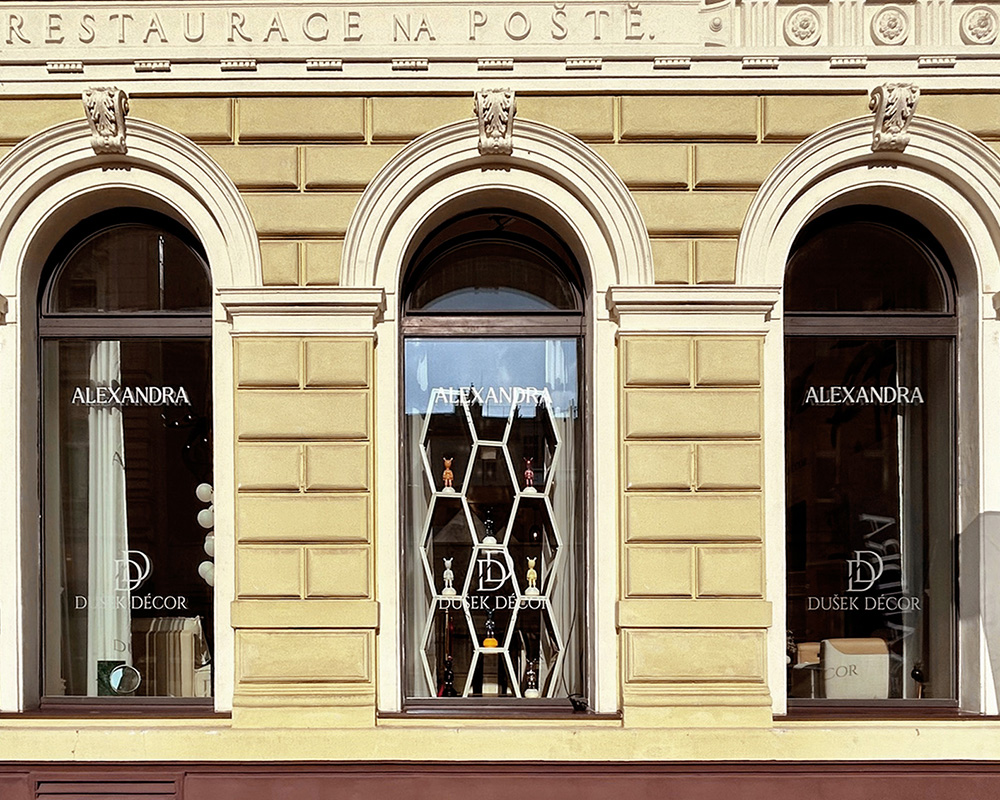 Alexandra opens its first showroom in Prague together with Lladró and Cosentino.