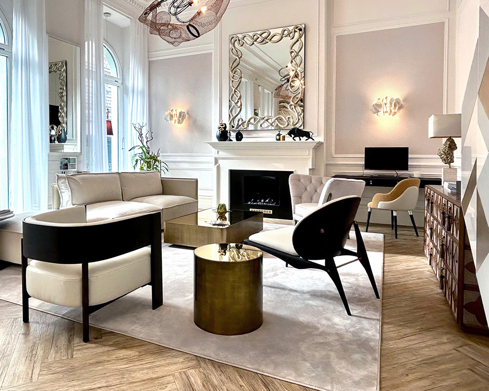 Elegant, modern living room by Coleccion Alexandra showcasing luxurious Czech Republic-inspired interior design